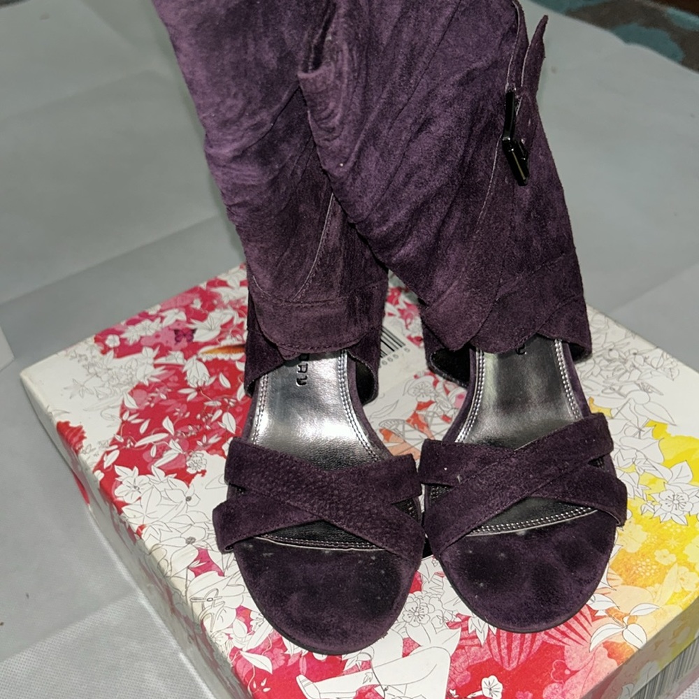 Chinese laundry purple faux suede heeled open toe booties size 5 1/2 - Picture 5 of 7